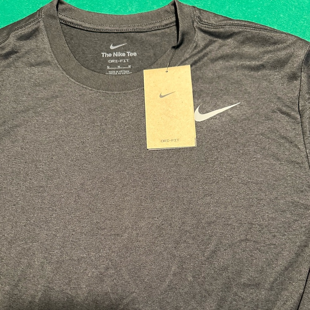 Nike Men's Gray Dri-FIT Tee